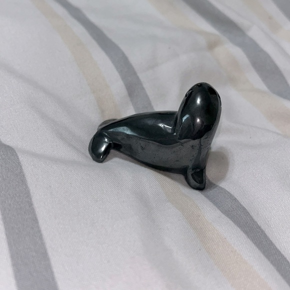 Rare Vintage Gray Inuit Hand-Carved Seal Figurine, Boma Canada - Picture 2 of 5